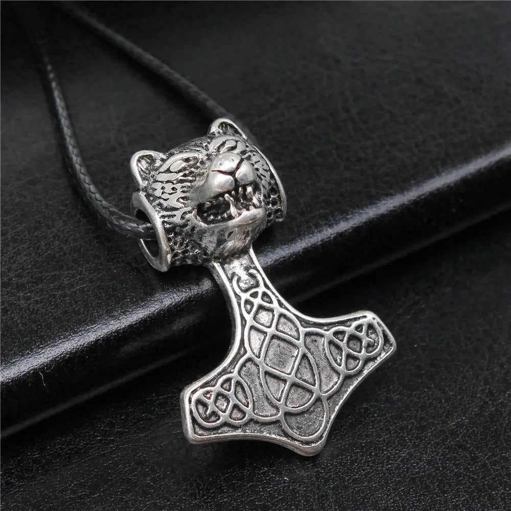 Vintage Style Necklace for Men – Leather Chain with Pendant, DIY Compatible